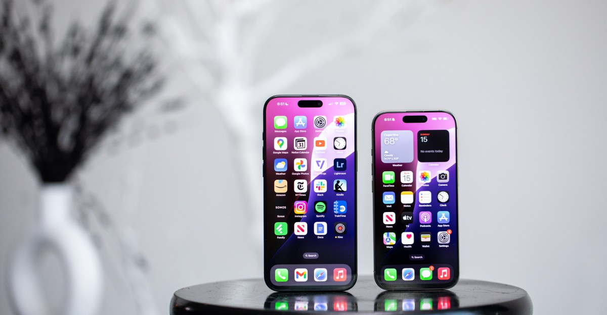 Трамп погрожує Apple, Samsung та іншим компаніям 25-відсотковим митом на iPhone