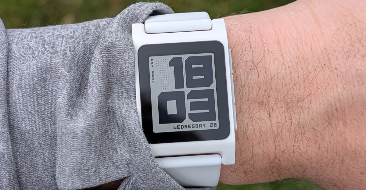 Мобільний додаток нового годинника Pebble також сумісний з деякими старими моделями Pebble