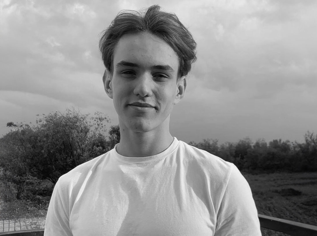 У Донецькій області загинув 19-річний студент КПІ та волонтер Максим Старостін