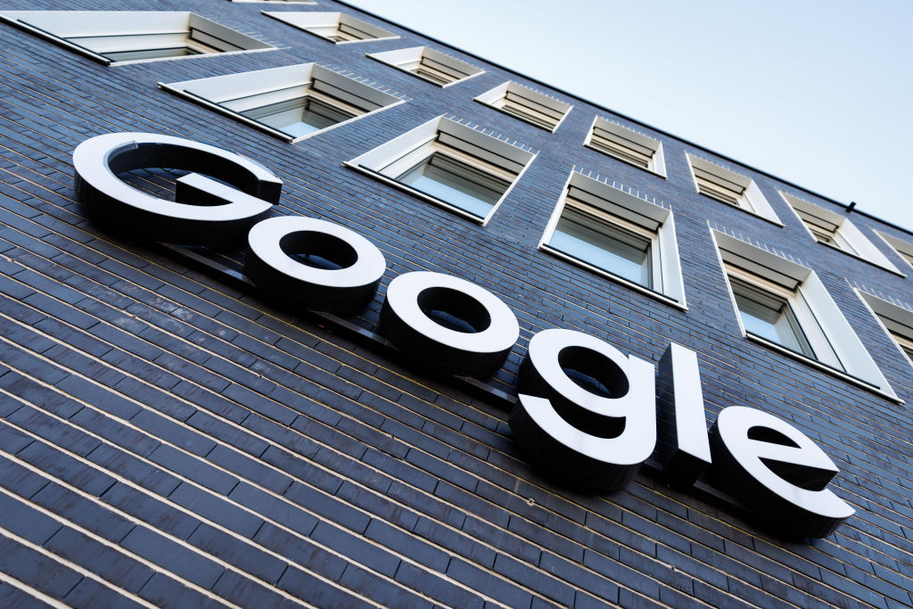 Google впроваджує функцію дзвінків для бізнесу на базі ШІ та запускає AI-режим для Gemini 2.5 Pro