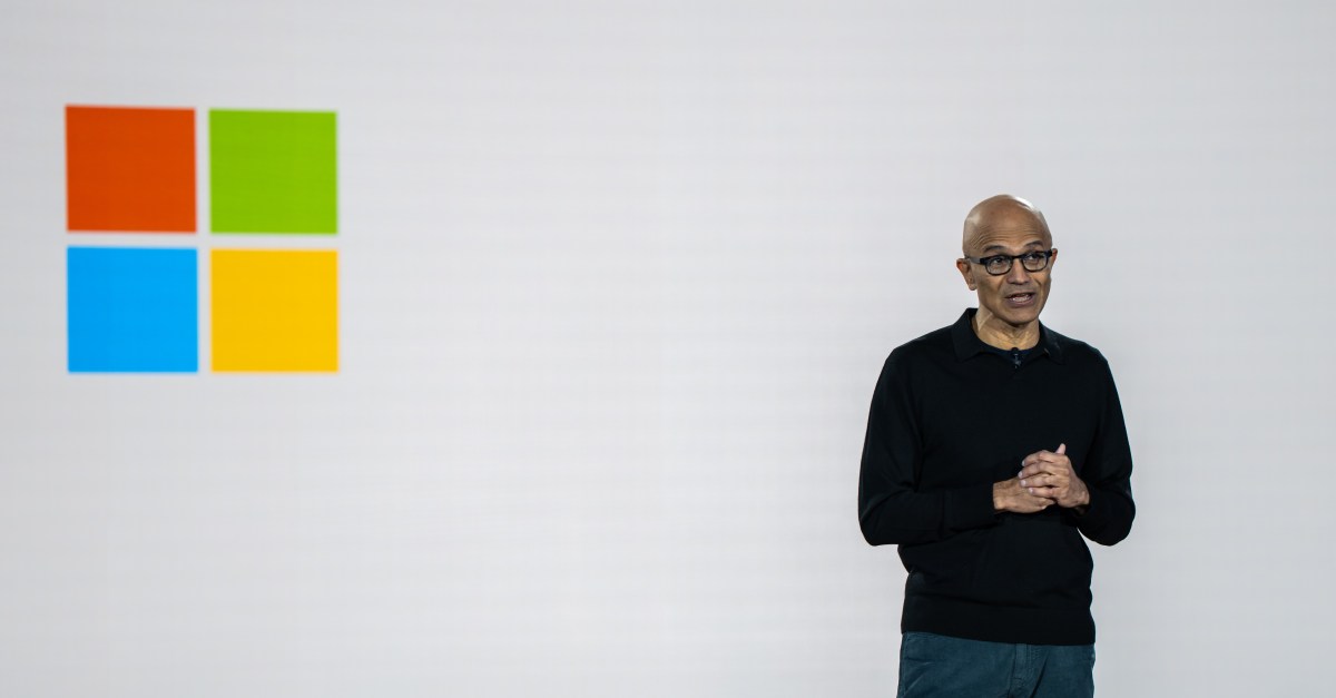 Сатя Наделла намагається заспокоїти працівників Microsoft у меморандумі щодо звільнень