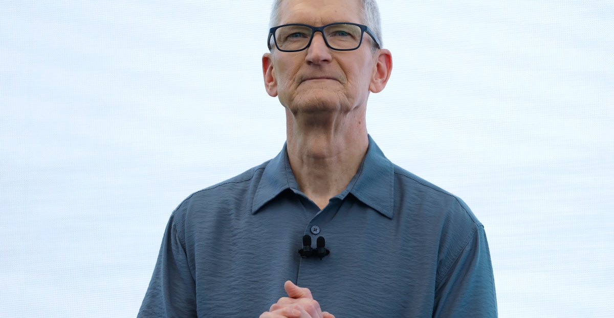Антимонопольний позов уряду проти Apple залишається в силі