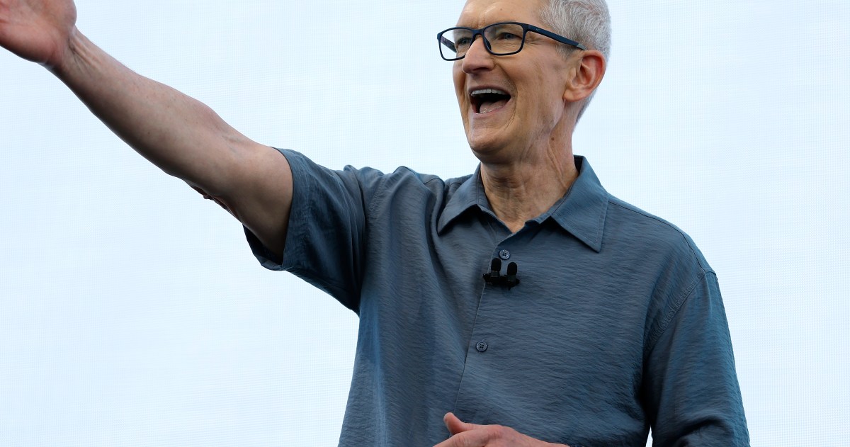 Тім Кук зазначив, що Apple готова до придбання компаній у сфері штучного інтелекту