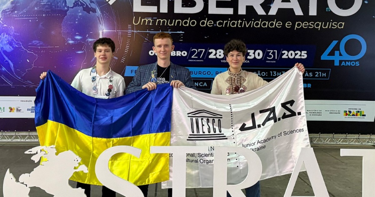 FPV Антени, Віртуальна Реальність у Терапії та Біоінформатика: Три Учасники МАН Виграли Нагороди на Конкурсі MOSTRATEC-2025