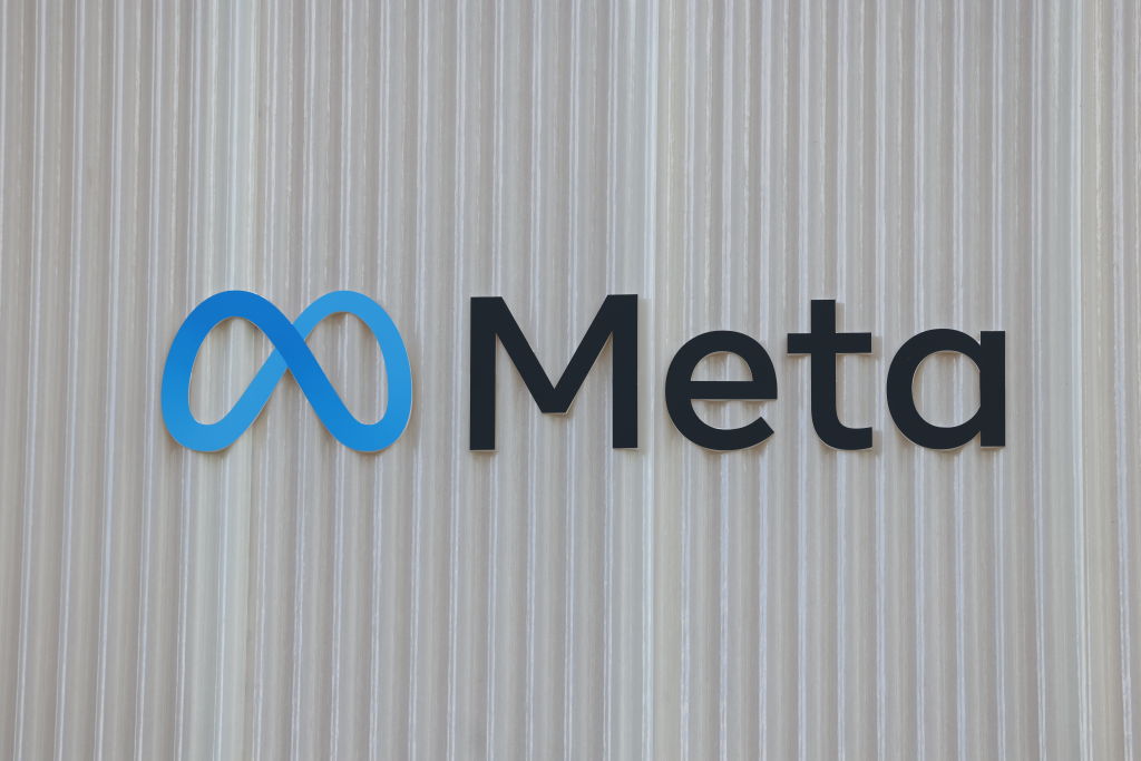 Meta скорочує сотні робочих місць в умовах глобальної кризи