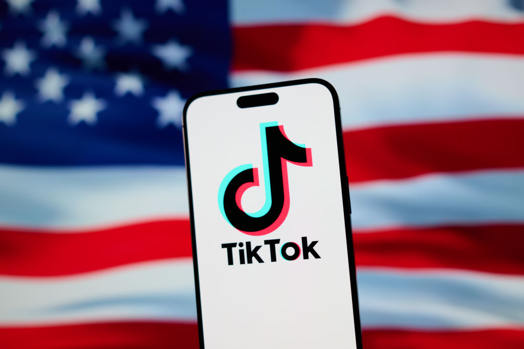 TikTok намагається відновити інфраструктуру в США: чи вплинуть зміни на майбутнє платформи?