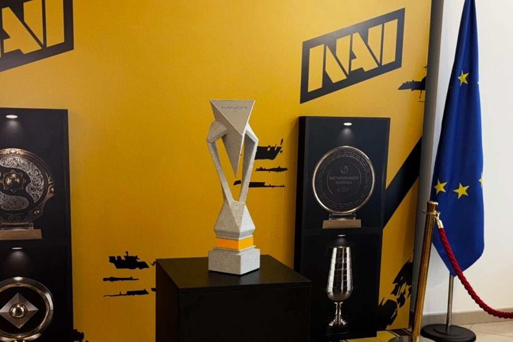 У центрі Києва відкрилася фан-зона NAVI з кубком Major 2024