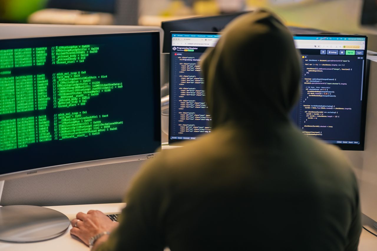 Російськомовні хакери використали ШІ-агента Cursor для атак
